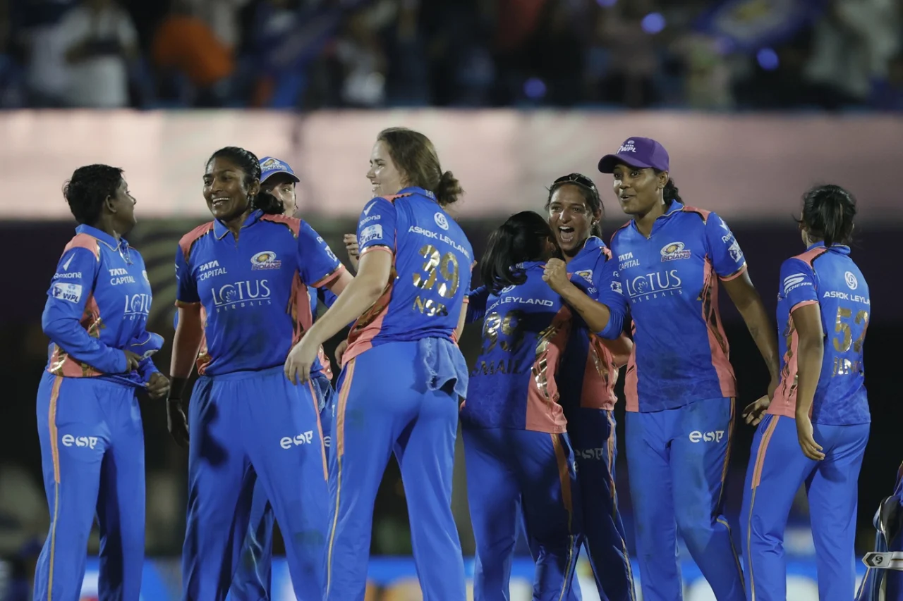 WPL 2026: Mumbai Indians Women Defeated Royal Challengers Bengaluru Women By 15 Runs