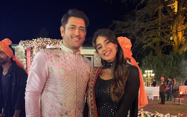 “Thala Always” – Rising Indian Actress Shares A Moment With MS Dhoni At An Event