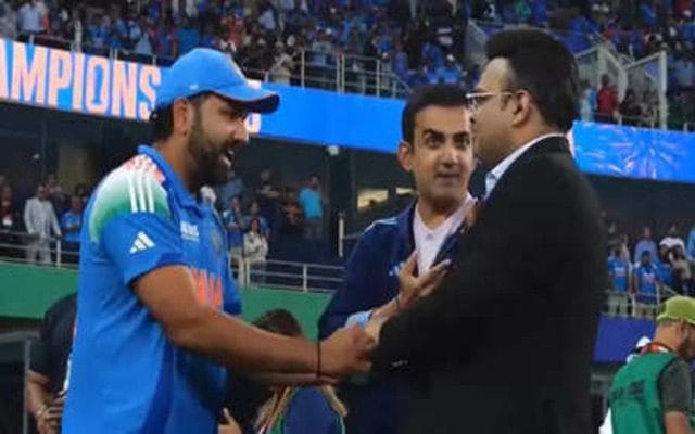 [WATCH] Rohit Sharma’s Playful Gesture Towards Jay Shah