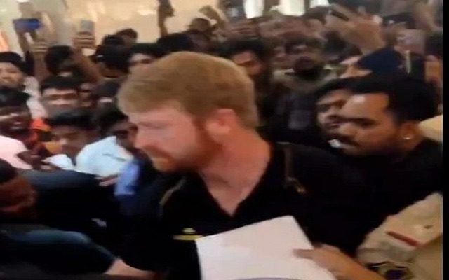 [WATCH] Henrich Klaasen Gets A Grand Welcome At The Airport