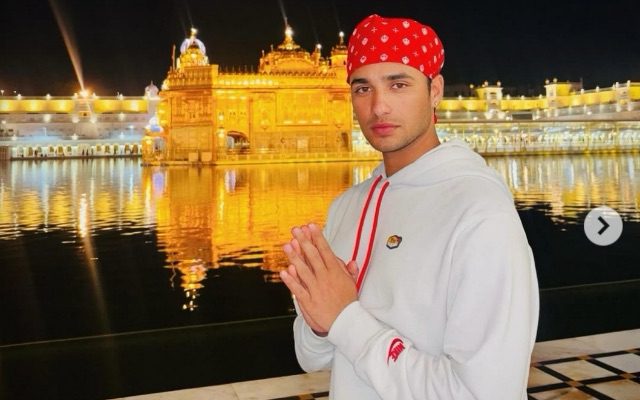 [WATCH]- SRH Player Seeks Blessings At Amritsar’s Golden Temple Before IPL 2025