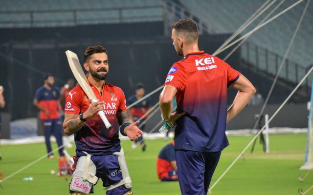 [WATCH] Krunal Pandya Directs RCB Players, Virat Kohli’s Playful Reactions Goes Viral