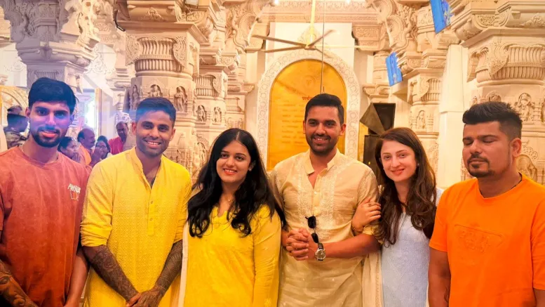 Suryakumar Yadav, Tilak Varma And Others Seek Blessings At Ayodhya Ram Mandir Before LSG vs MI IPL 2025 Match