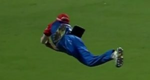 Dushmantha Chameera’s Gravity-Defying Catch Stuns Fans in IPL 2025