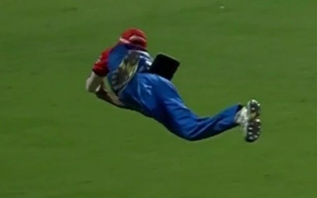 [Watch]: Dushmantha Chameera’s Gravity-Defying Catch Stuns Fans in IPL 2025