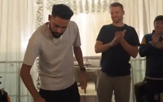 [WATCH]- Mohammed Siraj Celebrates GT’s Win Over RCB With Cake-Cutting Ceremony