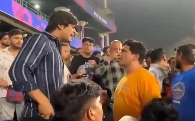 [WATCH]- Chaos Erupts As Fans Clash At Arun Jaitley Stadium During DC vs RR Match