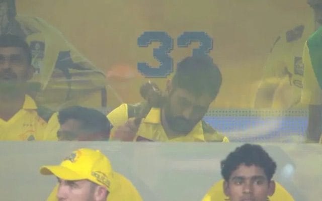 [WATCH]- MS Dhoni Seen Hammering Bat To Pass Gauge Test In CSK vs SRH IPL 2025 Match