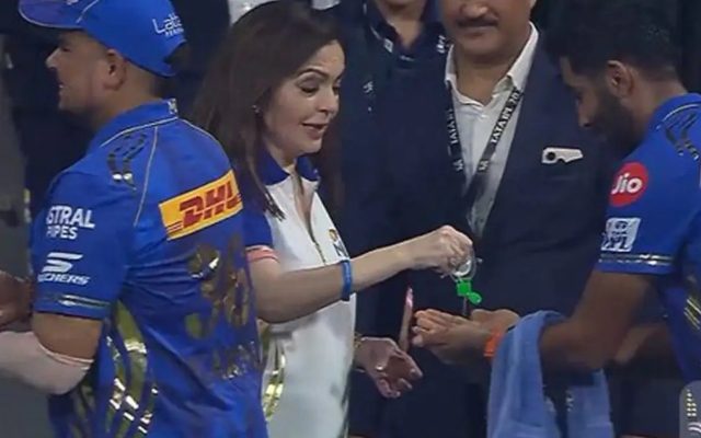 IPL 2025: [WATCH]- Nita Ambani Hands Sanitizer To MI Team After MI vs DC Match