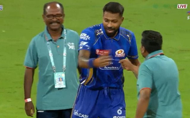 IPL 2025: [WATCH]- Hardik Pandya Clicks Photo With Wankhede Ground Staff After MI Beat DC