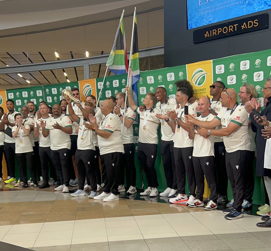 [WATCH] South Africa Get Heroes’ Welcome As The Team Return Home After Making History At Lord’s