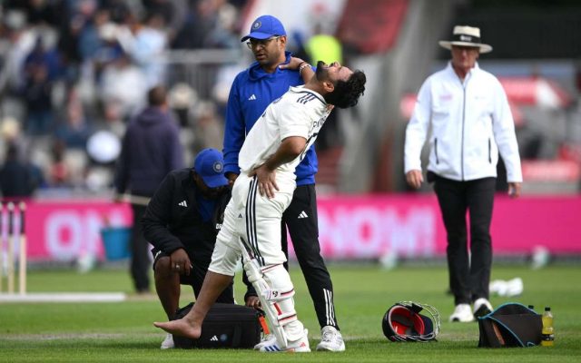 Ravi Shastri Reveals Shocking Detail About Pant’s Finger Injury During ENG vs IND 4th Test