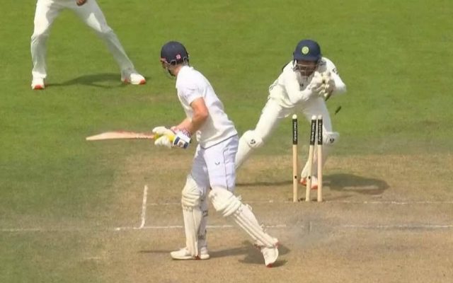 [WATCH]- Washington Sundar Breaks Through Again, Gets Harry Brook Stumped On Day 3