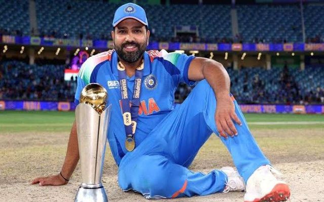 [WATCH] Fans Go Berserk In Rohit Sharma’s Ganesh Darshan In Mumbai