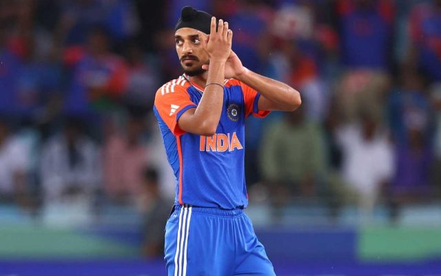 “Can Get Scolded” -Indian Star’s Hilarious Reaction After Clutch Catch Off Arshdeep Singh In IND Vs SL Clash