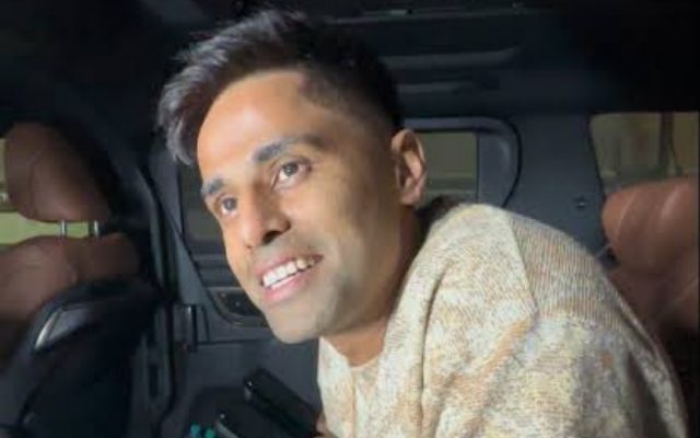 “Ghar Chordh Deta Hoon”- Suryakumar Yadav Cracks Funny Joke To Photographers After Asia Cup 2025 Win