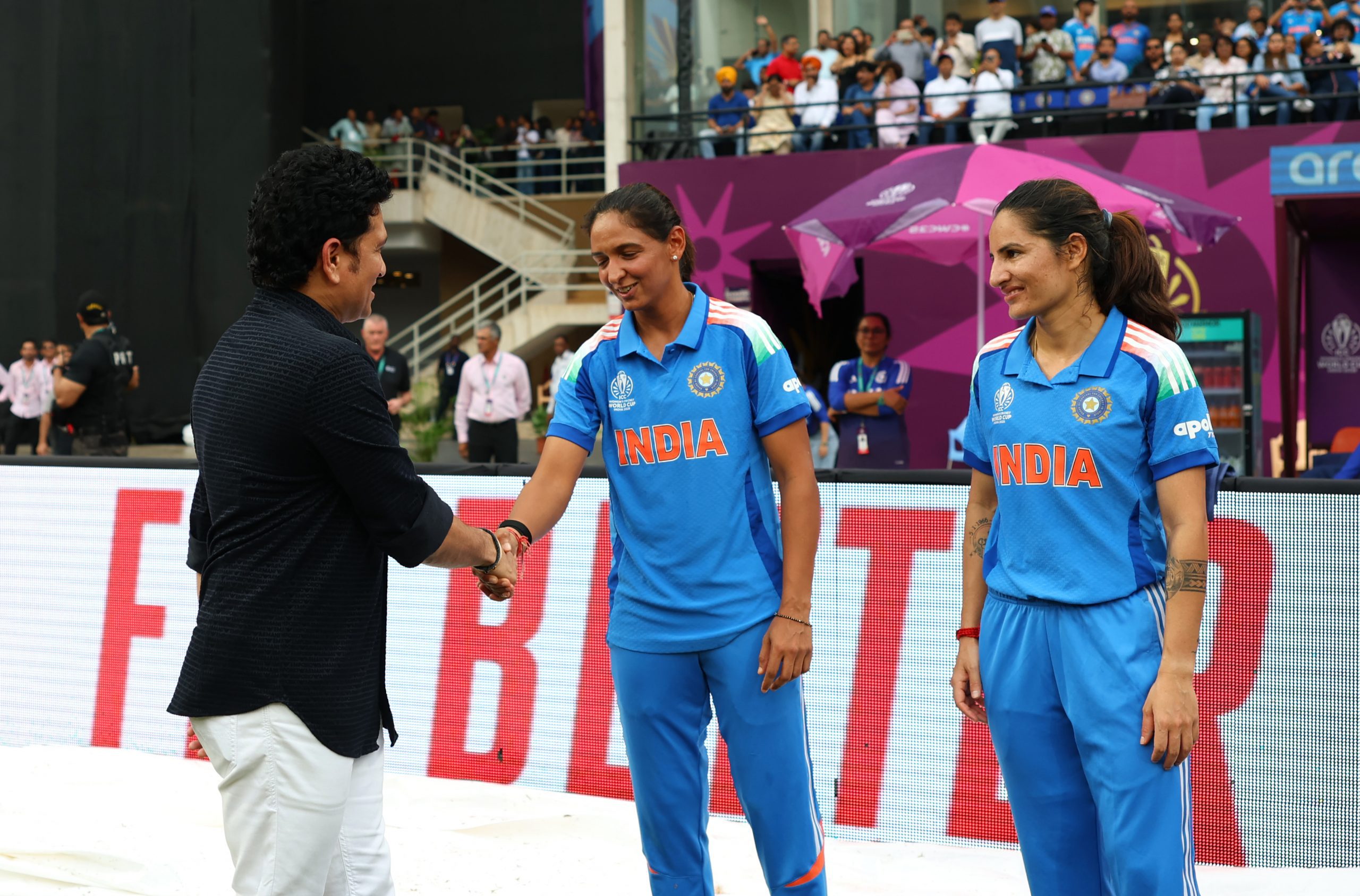 [WATCH]- Cricket Icons Rohit Sharma, Sachin Tendulkar And Others Grace IND vs SA Women’s World Cup 2025 Final