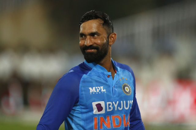 [WATCH]- Dinesh Karthik All Smiles After Claiming His First Wicket In Hong Kong Sixes 2025