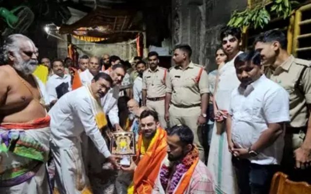 [WATCH]- Virat Kohli Offers Prayers At Visakhapatnam’s Simhachalam Temple Following ODI Win Over South Africa