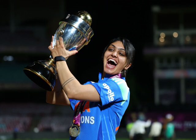 [WATCH]- Jitesh Sharma Shares Light Moment, Touches Harleen Deol’s Feet Ahead Of SA Clash In Mullanpur