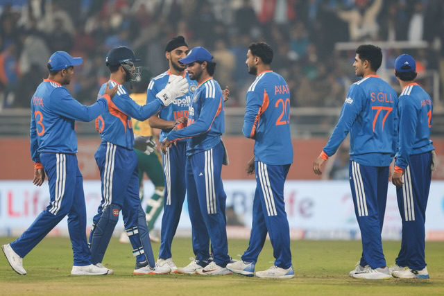 [WATCH]- Gambhir And Sanju Samson Enjoy Fun Moment During Team India Movie Night