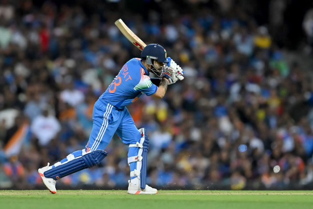 Fans Watch Virat Kohli’s Century From Tree Outside Stadium