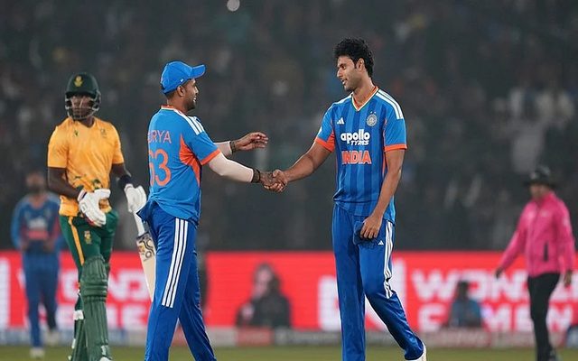 [WATCH] Shivam Dube’s Stunning One-handed Catch Breaks Opening Stand In Ind Vs Sa 5th T20i