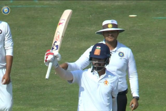 [WATCH] KL Rahul Scores A Classy Century In The Ranji Trophy 2025-26 Semifinal; Ahan And Suniel Shetty Cheer