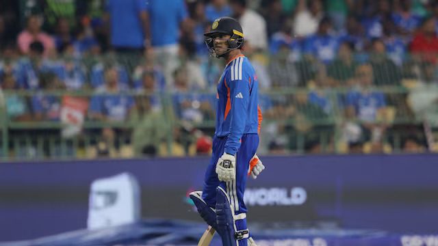 Ravi Shastri Offers Crucial Tips To Abhishek Sharma For Form Comeback Post Pakistan Match