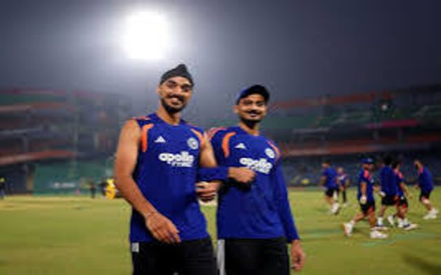 [WATCH] “Jassi Bhai Se Daant Padegi” – Arshdeep Singh And Axar Patel’s Banter That Stole The Spotlight