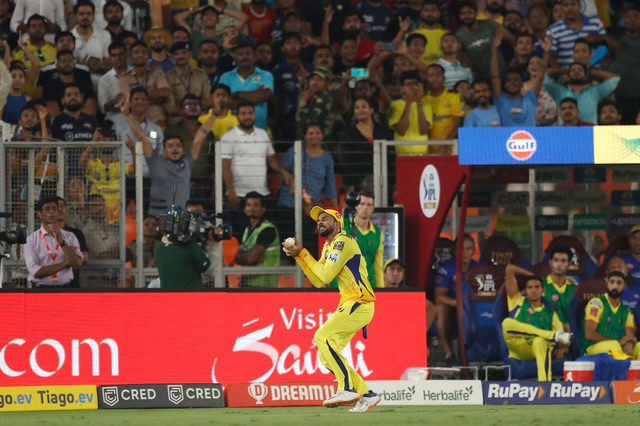 [WATCH] Ruturaj Gaikwad Pulls Off Brilliant Diving Catch To Dismiss Travis Head In IPL 2026 Clash