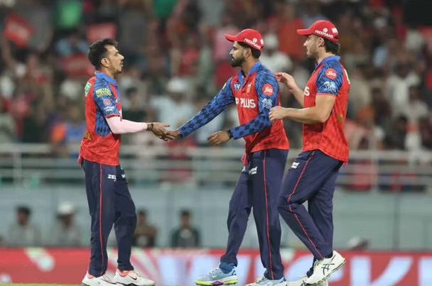 [WATCH] Shreyas Iyer Wears Cameraman’s Shoes During Post-Match Presentation vs LSG