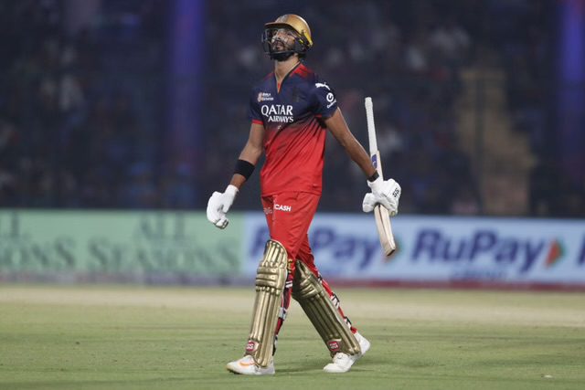 [WATCH] Arshad Khan Pulls Off Brilliant Sliding Catch To Dismiss Devdutt Padikkal In IPL 2026 Final