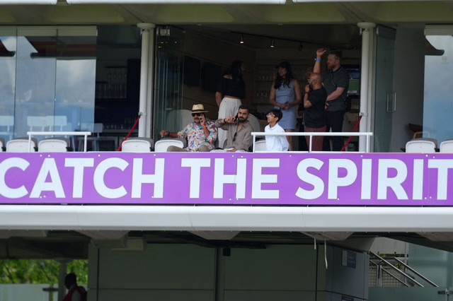 [WATCH]- Virat-Anushka Spotted at IND-W vs AUS-W T20 World Cup Match