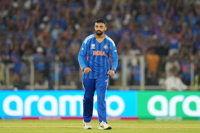 [WATCH]- Varun Chakaravarthy Removes Will Jacks With Crucial Breakthrough In 2nd T20I
