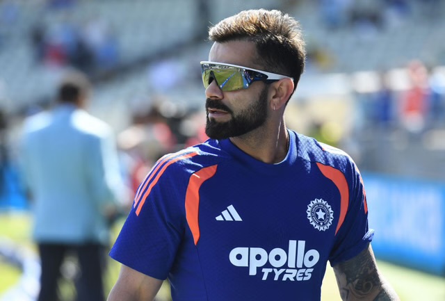 [WATCH]- Virat Kohli Walks Out Of Team Hotel Ahead Of ENG vs IND 2026 3rd ODI